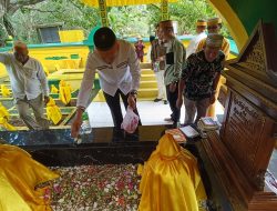 Peringati HUT RI ke 79, KKSS Kepri Ziarah ke Makam Leluhur