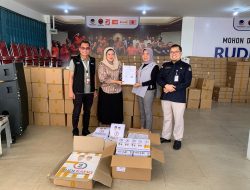 Rudi-Rafiq Kampanye Mengedepankan Program dan Hati Bersih, Tim Pemenangan Rudi-Rafiq Terima Bahan Kampanye dari KPU Kepri