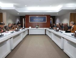 Kumpulkan Jajaran, Deputi Bidang Pengelolaan Bandara, Pelabuhan, dan Lalu Lintas Barang BP Batam: Tingkatkan Sinergi untuk Majukan Batam