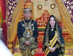 Ditabalkan oleh LAM Kepri Kota Batam, Kepala – Wakil Kepala BP Batam Resmi Bergelar Dato’