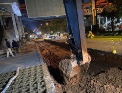 Tindaklanjuti Laporan Masyarakat, BP Batam Lakukan Perbaikan Jalan Letjen Suprapto SP Plaza