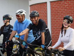 Kepala BP Batam dan Wakil Kepala BP Batam Gowes Santai Bareng Polda Kepri, Perkuat Sinergi dan Bangun Budaya Hidup Sehat