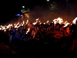 Pawai Obor Taptu Warnai Rangkaian HUT RI ke-80 Tingkat Kota Batam