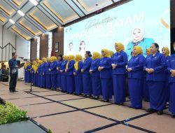 Amsakar Achmad Lantik Pengurus PIKORI BP Batam Periode 2025-2029