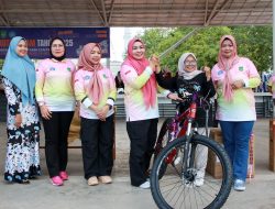 Bersama Erlita Amsakar, Ribuan Warga Antusias Ikuti Senam Sehat Kota Batam 2025