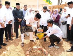 Peletakan Batu Pertama, Wali Kota Amsakar Ikut Menyumbang Pembangunan Masjid Jami Al-Falah