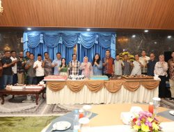 Di Balik Kesibukan Memimpin Batam, Amsakar Dapat Kejutan Hangat di Ulang Tahun ke-58