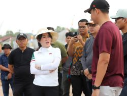 Li Claudia Tinjau Drainase dan PJU, Penanganan Banjir hingga Penerangan Jalan Digesa