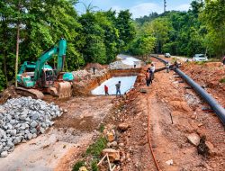 Perbaikan Jalan Depan Hotel Vista Dilakukan Menyeluruh, BP Batam Imbau Pengendara Berhati-Hati